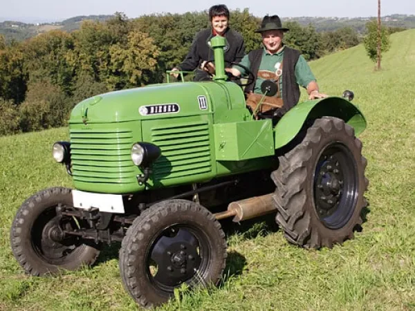 Steyr 180 von Paar Johann (Baujahr 1952) – Traktor-Oldtimer-Club Markt Hartmannsdorf