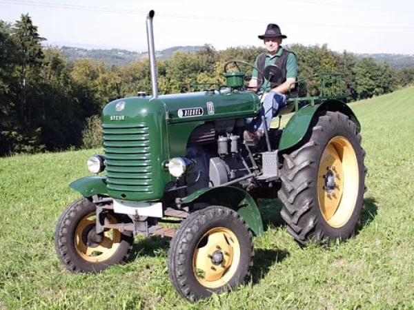 Steyr 180A von Fladerer Alois (Baujahr 1954) – Traktor-Oldtimer-Club Markt Hartmannsdorf