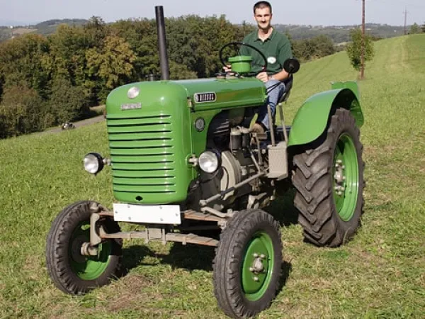 Steyr 180A von Fink Josef (Baujahr 1954) – Traktor-Oldtimer-Club Markt Hartmannsdorf