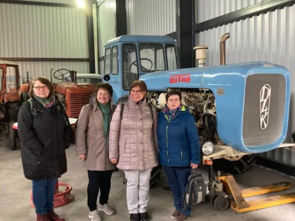 BUSAUSFLUG EGGENBERG 2023 – Traktor-Oldtimer-Club Markt Hartmannsdorf, Foto 42