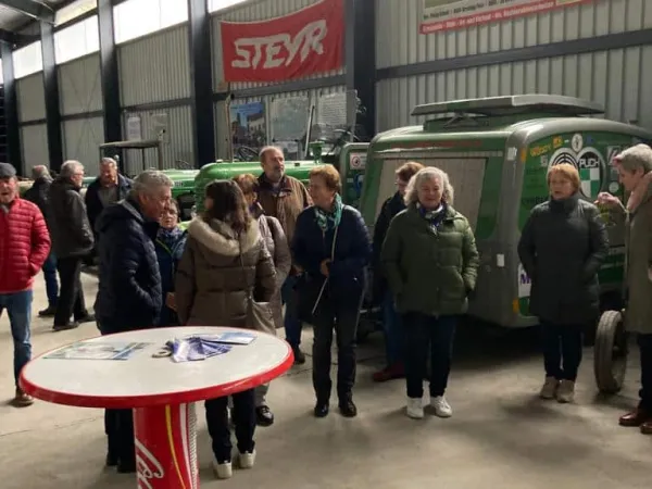 BUSAUSFLUG EGGENBERG 2023 – Traktor-Oldtimer-Club Markt Hartmannsdorf, Foto 44