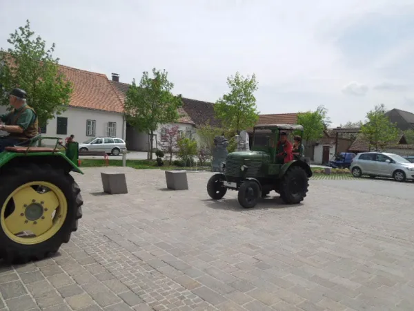 AUSWINTERUNGSFAHRT 2013 – Traktor-Oldtimer-Club Markt Hartmannsdorf, Foto 8
