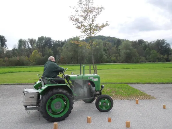 TRAKTOROLYMPIADE - EINWINTERUNGSFAHRT 2014 – Traktor-Oldtimer-Club Markt Hartmannsdorf, Foto 5