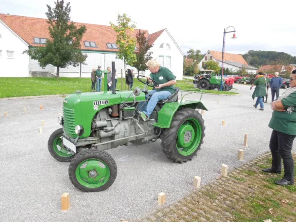 TRAKTOROLYMPIADE - EINWINTERUNGSFAHRT 2014 – Traktor-Oldtimer-Club Markt Hartmannsdorf, Foto 14
