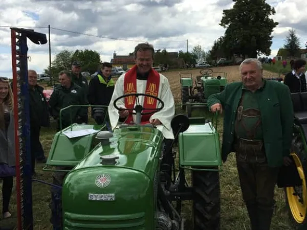 AUSFAHRT DREILÄNDERECK-TRAKTORWEIHE 2016 – Traktor-Oldtimer-Club Markt Hartmannsdorf, Foto 18