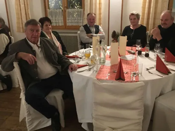WEIHNACHTSFEIER 2019 – Traktor-Oldtimer-Club Markt Hartmannsdorf, Foto 5