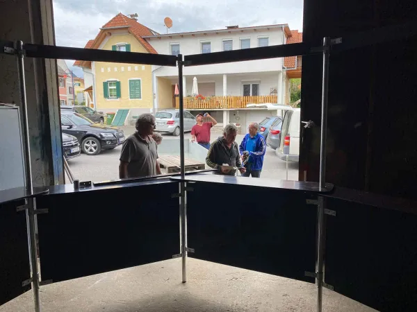 NEUER AUSSCHANKSTAND