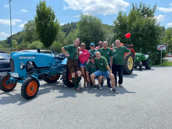 AUSFAHRT VEREIN HERZKRANKE KINDER 2022 – Traktor-Oldtimer-Club Markt Hartmannsdorf, Foto 2