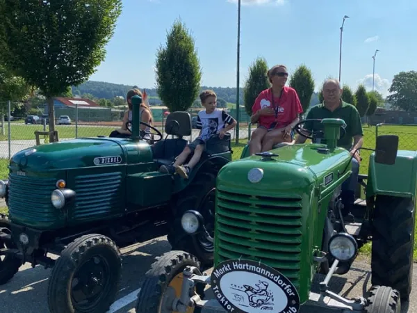 AUSFAHRT VEREIN HERZKRANKE KINDER 2022 – Traktor-Oldtimer-Club Markt Hartmannsdorf, Foto 12