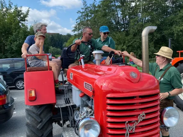 AUSFAHRT VEREIN HERZKRANKE KINDER 2022 – Traktor-Oldtimer-Club Markt Hartmannsdorf, Foto 13