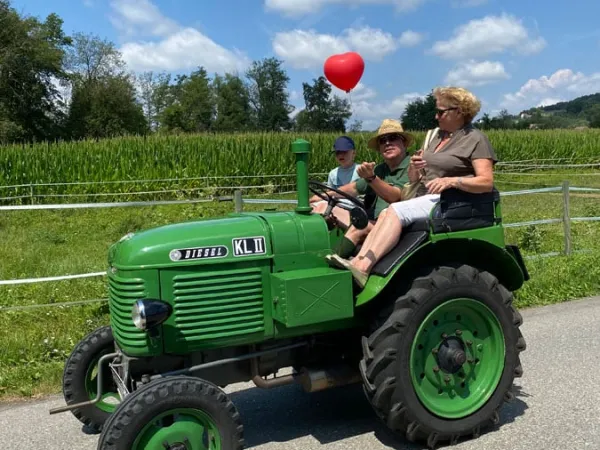 AUSFAHRT VEREIN HERZKRANKE KINDER 2022 – Traktor-Oldtimer-Club Markt Hartmannsdorf, Foto 27