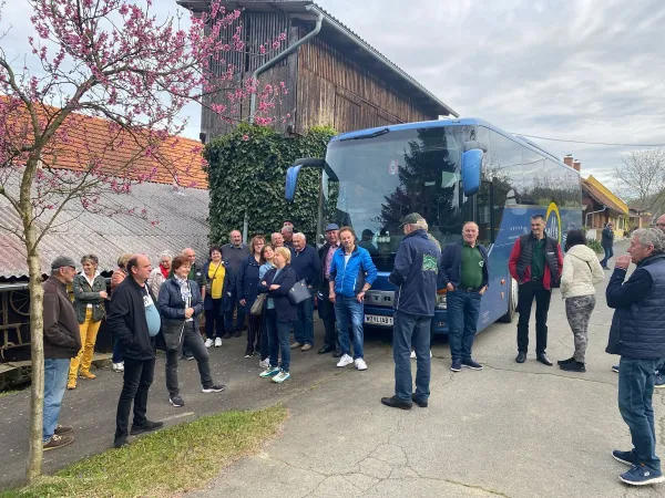 BUSAUSFLUG ANTON´S OLDTIMER