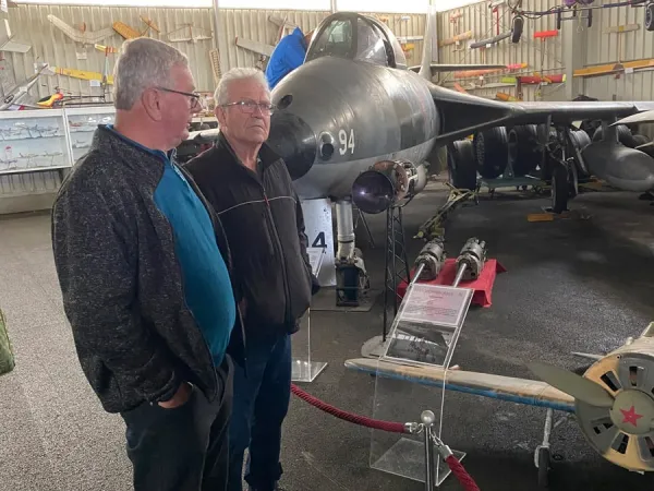 BUSAUSFLUG FLUGHAFEN THALERHOF 2025 – Traktor-Oldtimer-Club Markt Hartmannsdorf, Foto 19