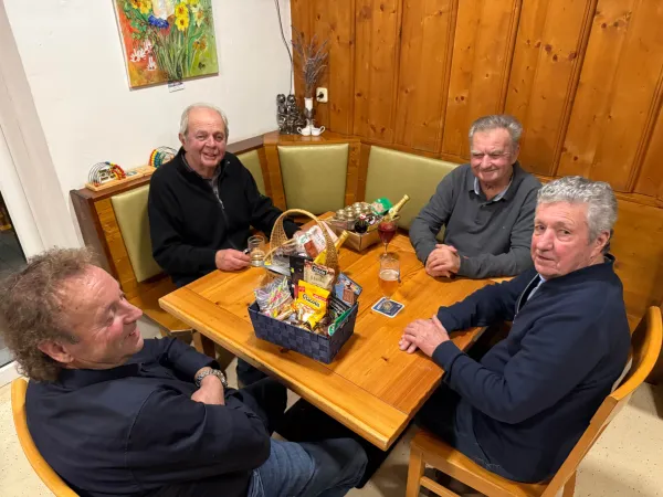 SCHNAPSEN 2026 – Traktor-Oldtimer-Club Markt Hartmannsdorf, Foto 3